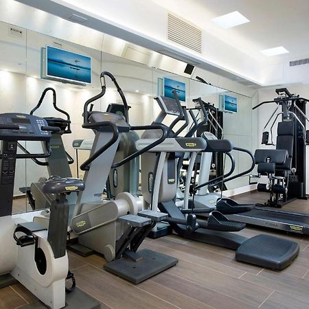 Hotel Feldberg Riccione Bagian luar foto